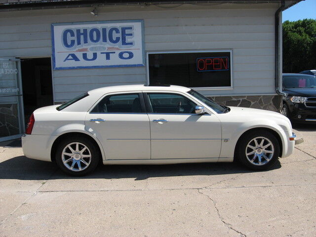 2005 Chrysler 300  - Choice Auto